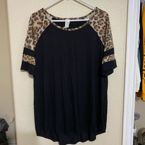 Leopard and black baseball tee